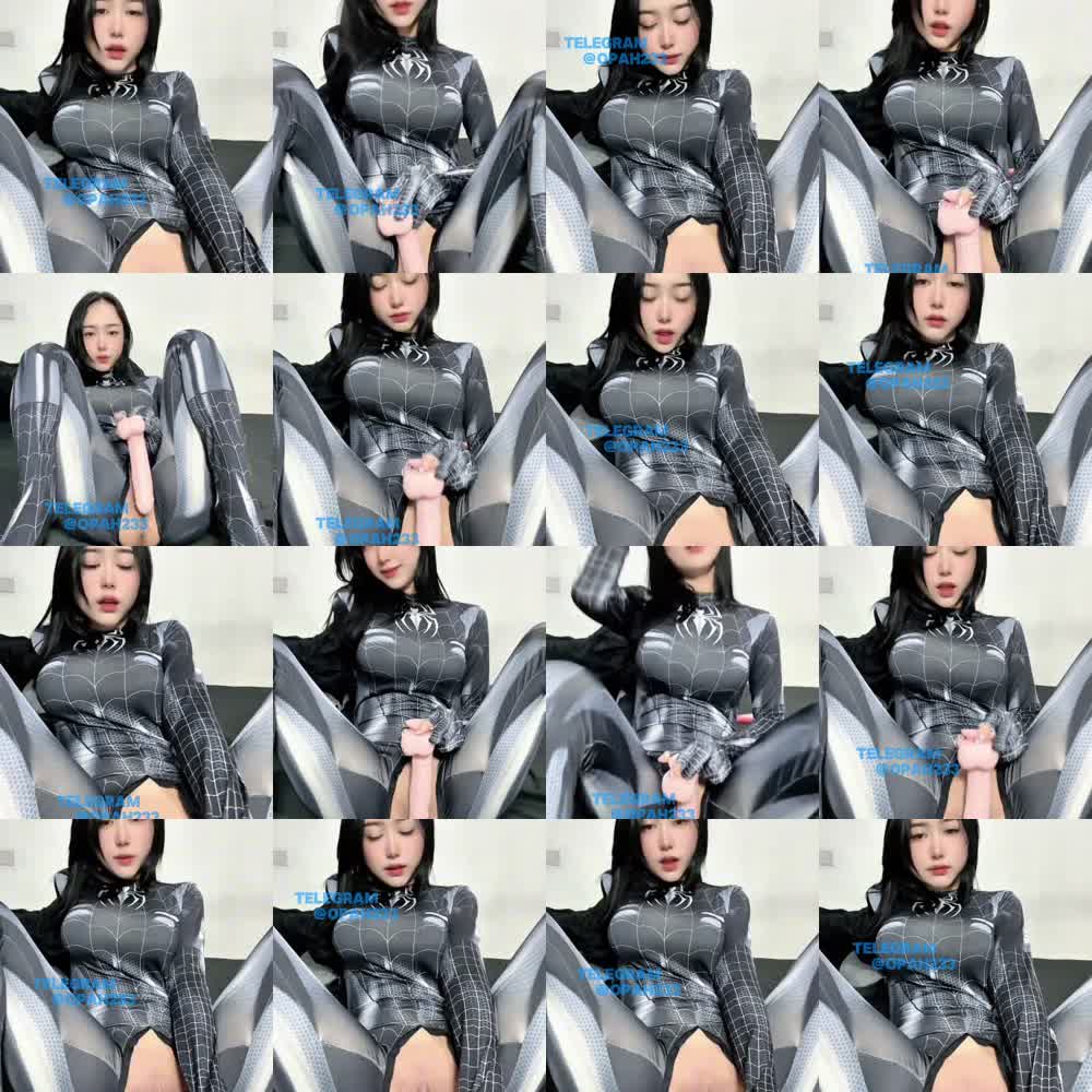 Zhmellyn Spider Girl